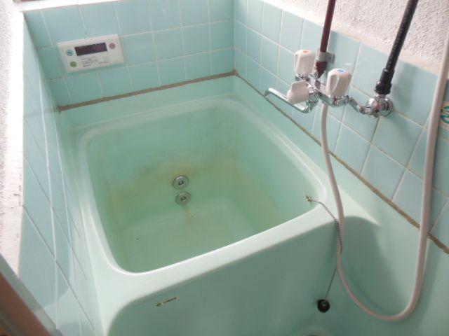 バス・シャワールーム　【浴室】※同物件別部屋の写真です。