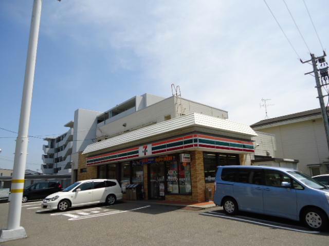 コンビニ　セブンイレブン新潟信濃町店（コンビニ）まで124m