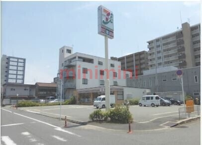 コンビニ　セブンイレブン吹田垂水町3丁目店（コンビニ）まで436m
