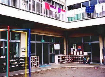 幼稚園・保育園　さいたま市立岸町保育園（幼稚園・保育園）まで79m