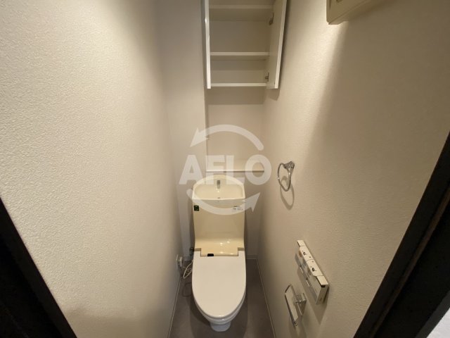 トイレ　エステムプラザ梅田茶屋町IIエアパークス　温水洗浄便座
