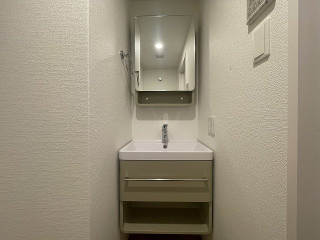 洗面設備　脱衣スペースもあります