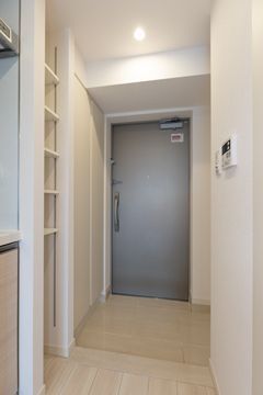 玄関　（別タイプ参考写真）ＧＬＡＣＩＥＲ大塚 豊島区南大塚２