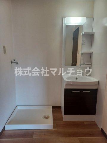 洗面設備　脱衣スペースもあります