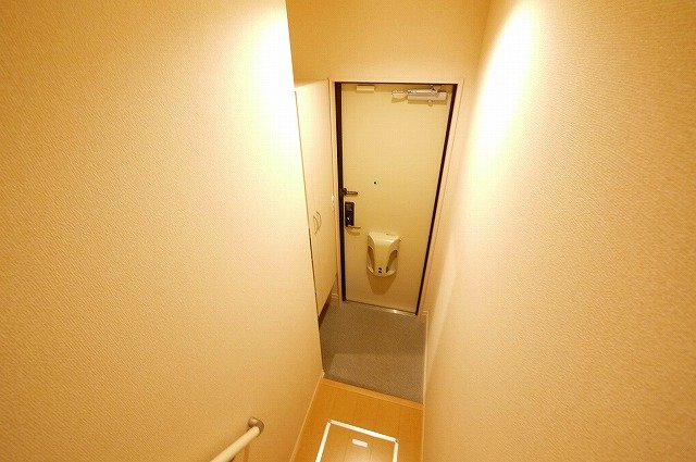 玄関　収納もある玄関です