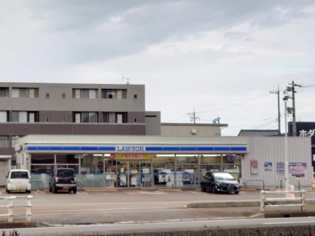 コンビニ　ローソン高岡熊野町店（コンビニ）まで741m
