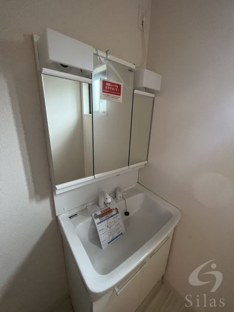 洗面設備　同仕様