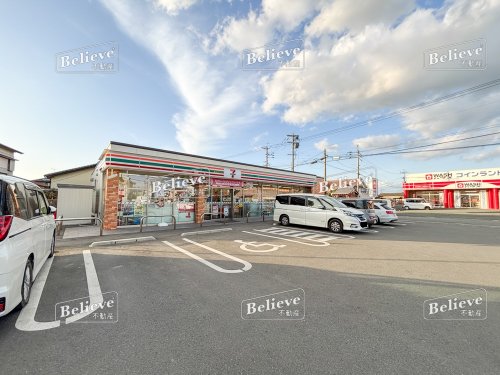 コンビニ　セブンイレブン 久留米荒木町店（コンビニ）まで409m