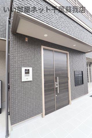エントランス　ゆとりのあるエントランスです