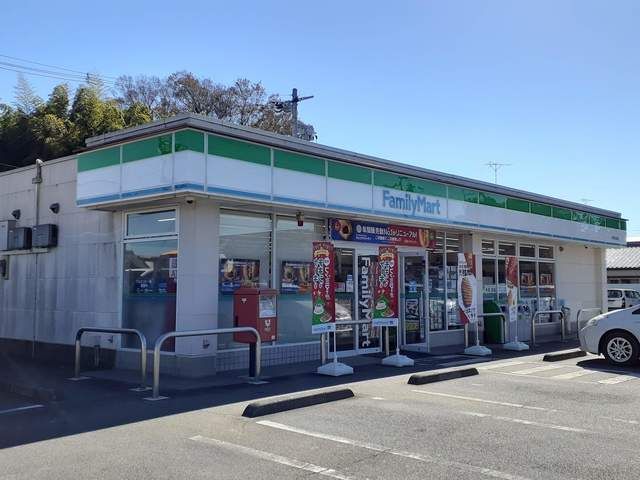 コンビニ　ファミリーマート美野里羽鳥店（コンビニ）まで278m