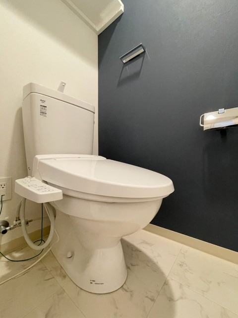 トイレ　【トイレ】もちろん温水洗浄便座です！