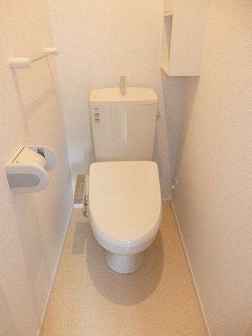 トイレ　コンパクトで使いやすいトイレです