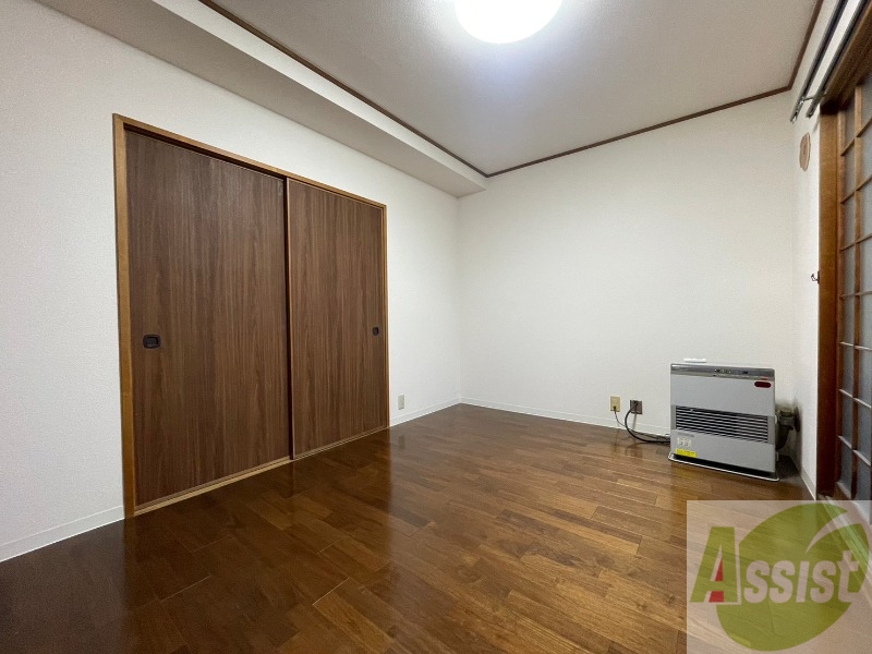 居室・リビング　広くてキレイなお部屋が広がっていて、充実した生活が送れそう。