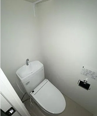 トイレ　※別部屋の参考写真です。