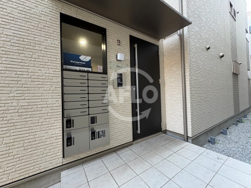 エントランス　ktec1　エントランス