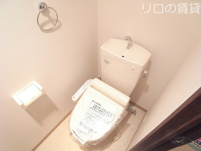 トイレ　別号室