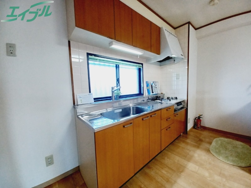 キッチン　同型参考写真