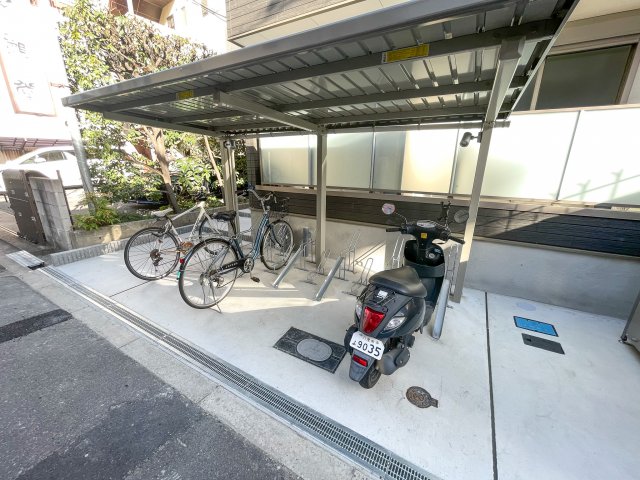 その他共有部分　自転車はこちらに置けます
