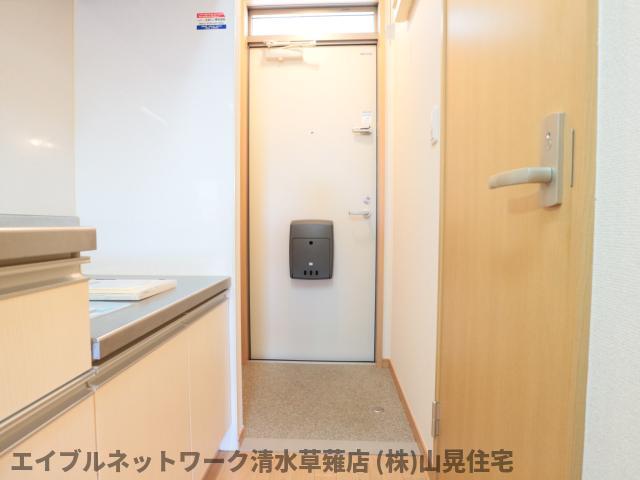 玄関　シンプルで使いやすい玄関です