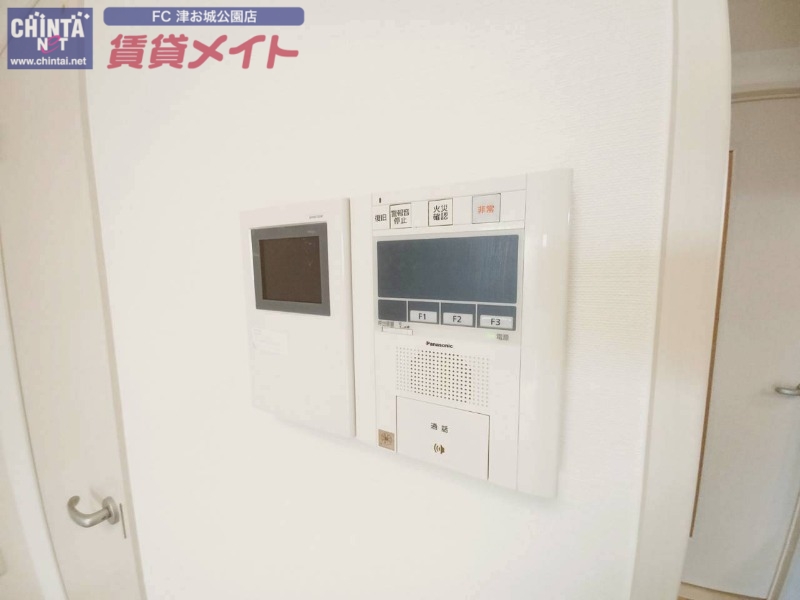 セキュリティ　同物件別部屋写真