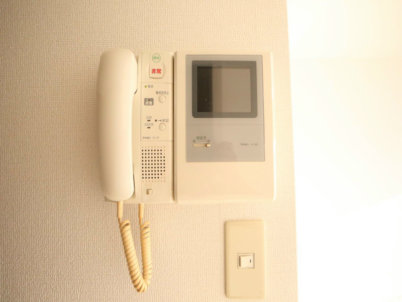 セキュリティ　TVモニター付インターホン