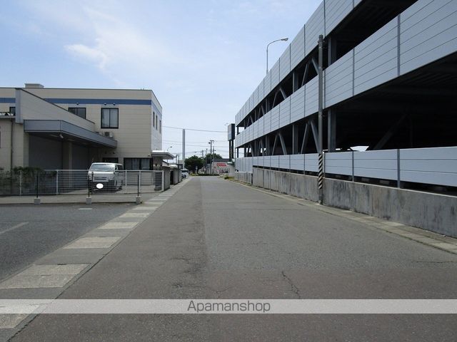 その他　周辺道路（その他）まで0m