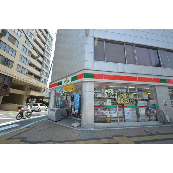 コンビニ　サンクス広島堺町店（コンビニ）まで332m