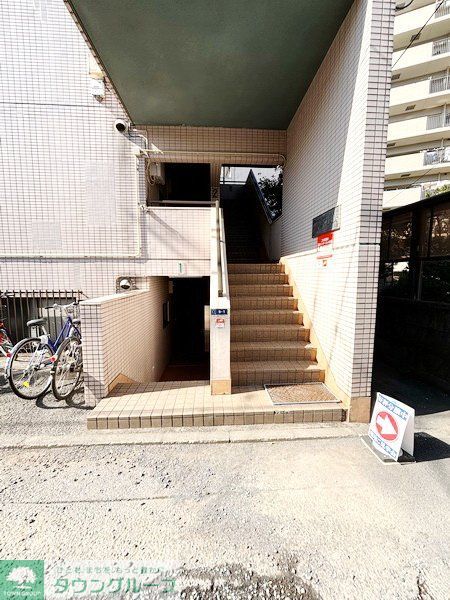 エントランス　エントランス