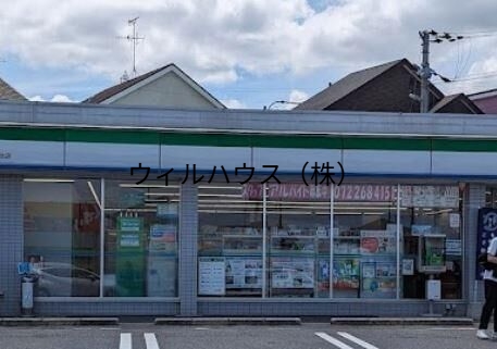 コンビニ　ファミリーマート葛の葉町北店（コンビニ）まで441m