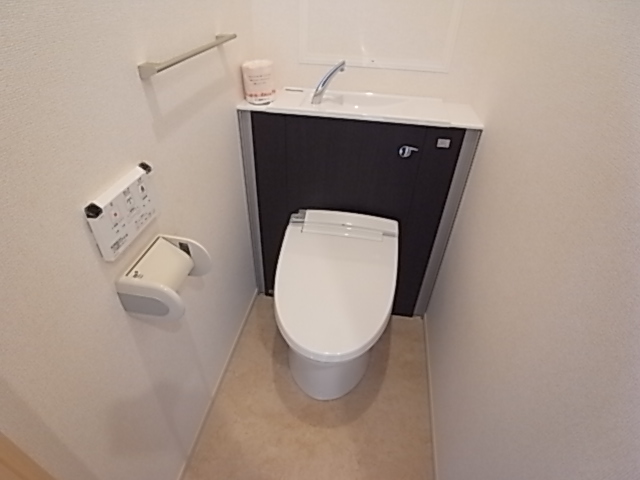 トイレ　☆同型タイプのお部屋の写真になります☆