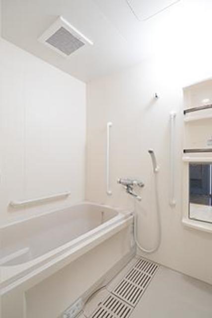 バス・シャワールーム　※写真は同タイプ住戸です。