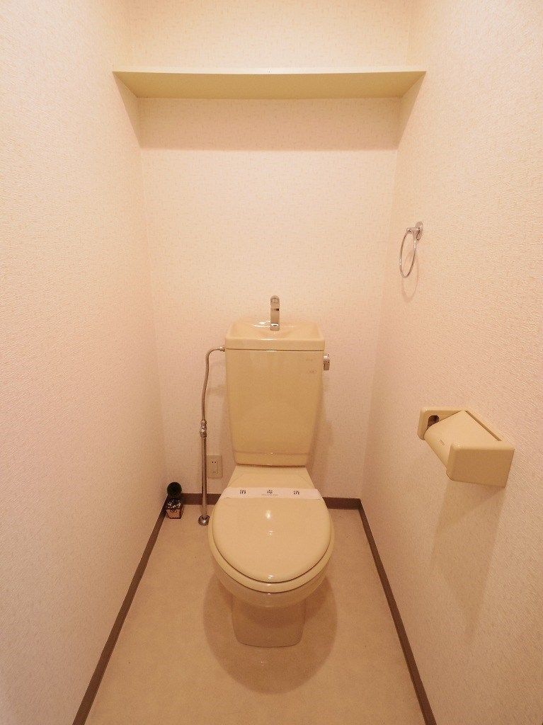 トイレ　※同仕様タイプ写真