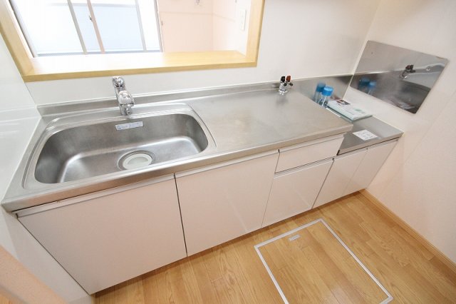 キッチン　※お部屋により仕様が異なる場合があります※