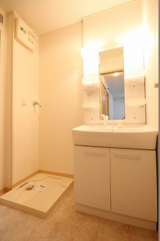 洗面設備　※お部屋により仕様が異なる場合があります※