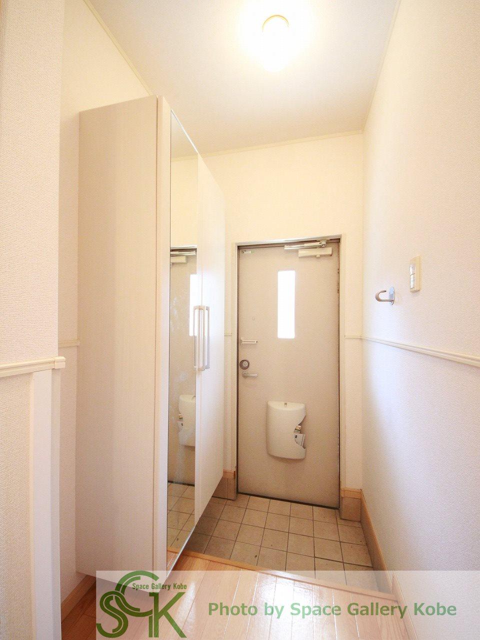 玄関　※お部屋により仕様が異なる場合があります※