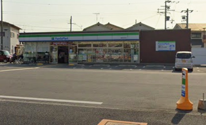 コンビニ　ファミリーマート播磨北本荘店（コンビニ）まで819m