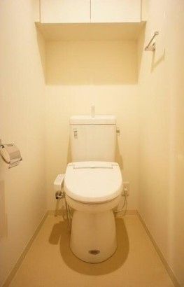 トイレ　別タイプ部屋　参考写真です