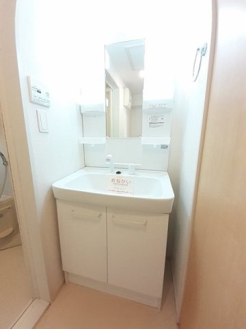 洗面設備　洗面所です