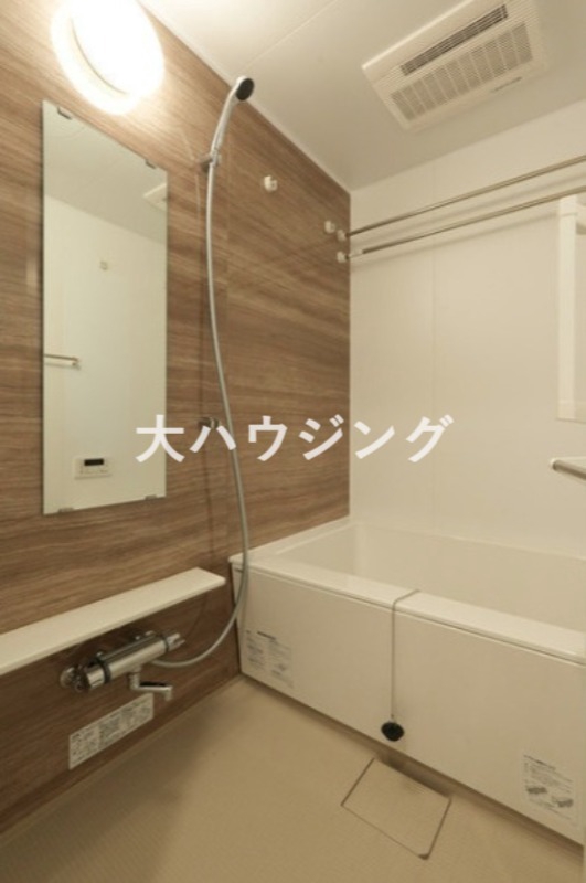 バス・シャワールーム