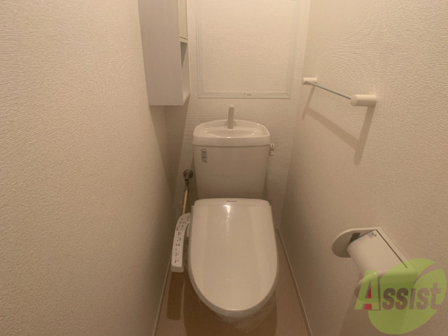 トイレ　トイレは嬉しいウォシュレット付きですよー。