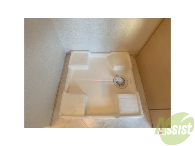 その他設備　室内洗濯置き場がございますので入居日から使うことが出来ます