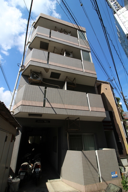建物外観　丈夫で安心の鉄筋コンクリート造マンションです☆
