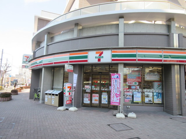 コンビニ　セブンイレブン北赤羽駅前（コンビニ）まで299m