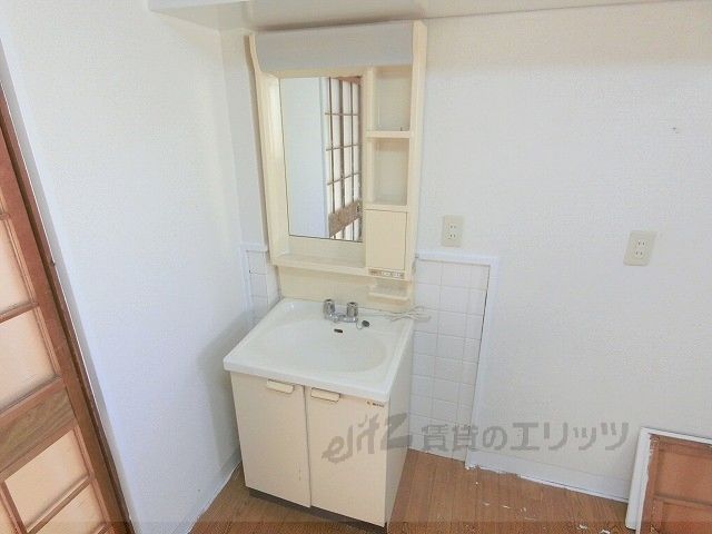 洗面設備　洗面所
