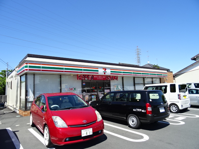 コンビニ　セブンイレブン（コンビニ）まで481m