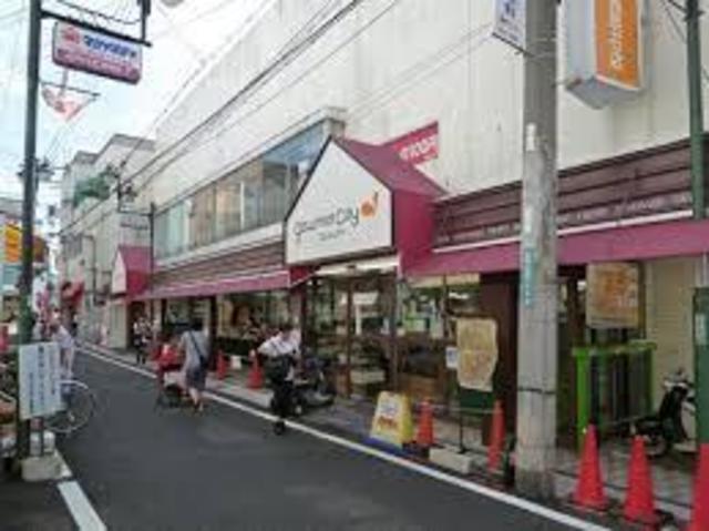 スーパー　グルメシティ西明石店（スーパー）まで727m