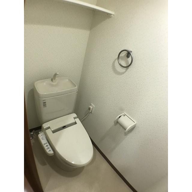 トイレ　清潔感のあるトイレです