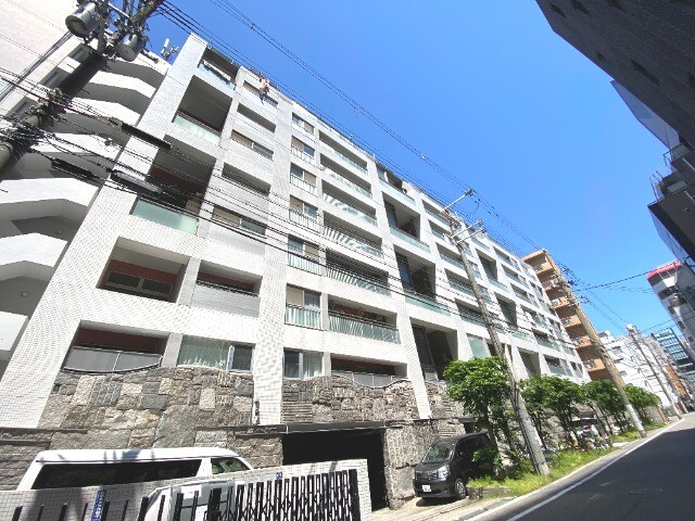 建物外観　「西中島南方駅」より徒歩５分！