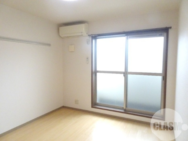 居室・リビング　明るいお部屋です♪