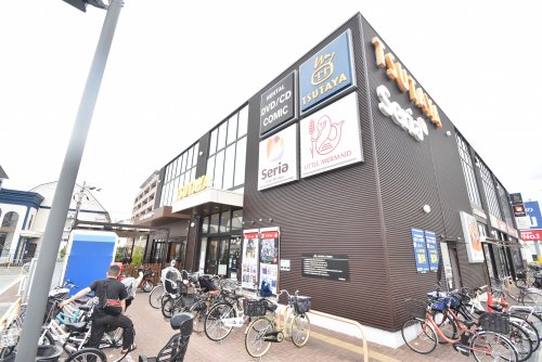 レンタルビデオ　TSUTAYA 西宮薬師町店（レンタルビデオ）まで594m
